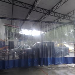 Cortina para lavadero de autos en Clear